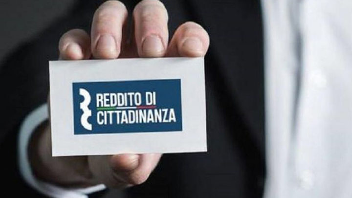 Reddito di Cittadinanza Inps sospende per contratti brevi